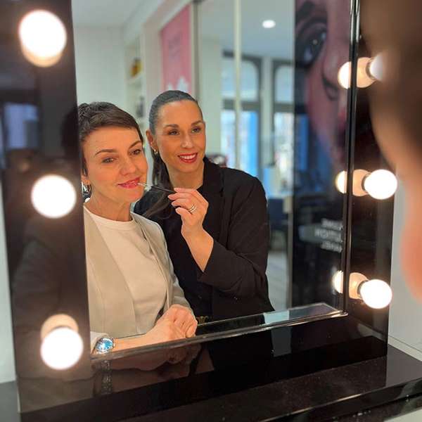 Parfümerie Möltgen Make-up Beratung 03