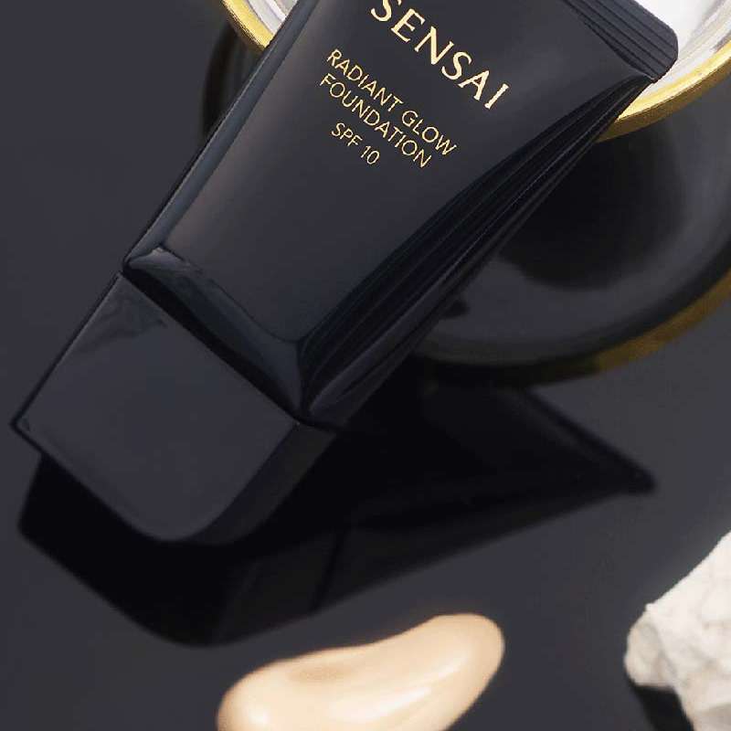Sensai Radiant Glow Foundation